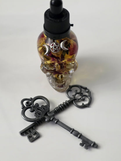 Hecate’s Kiss Oil (Includes Hecate’s Skeleton Key)