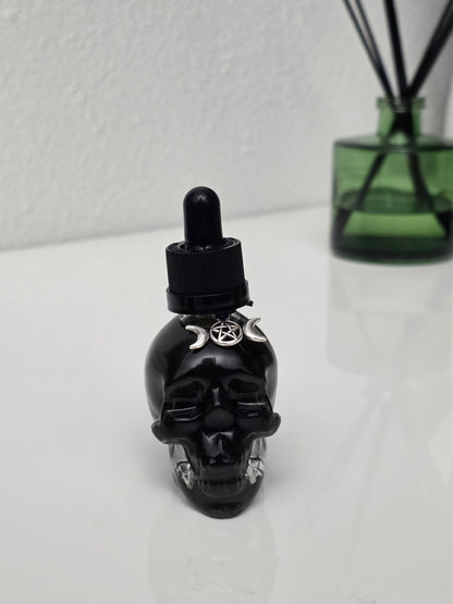 Hecate’s Kiss Oil (Includes Hecate’s Skeleton Key)